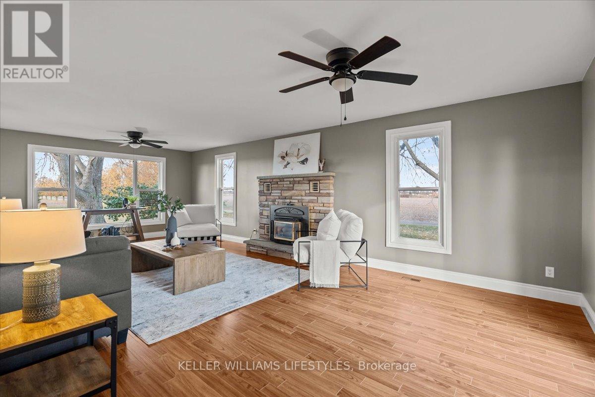 3981 Hyslop Line, Plympton-Wyoming, Ontario  N0N 1E0 - Photo 13 - X12550946