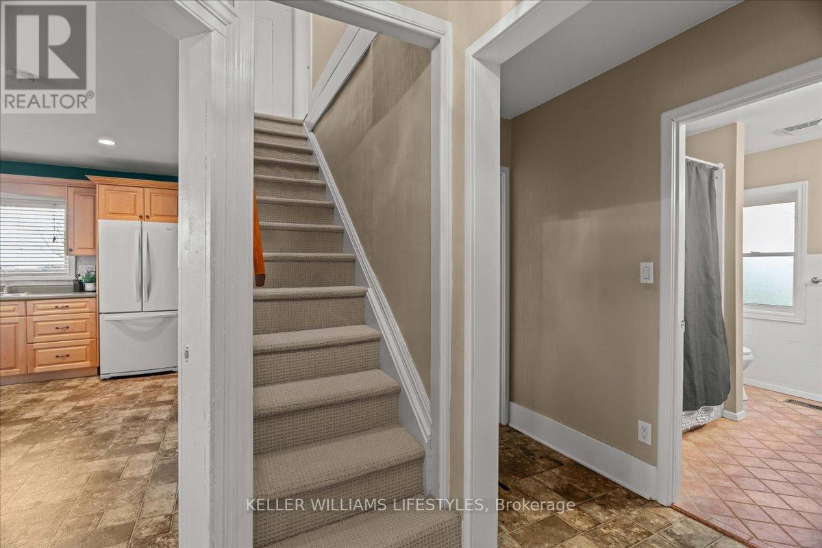 3981 Hyslop Line, Plympton-Wyoming, Ontario  N0N 1E0 - Photo 19 - X12550946