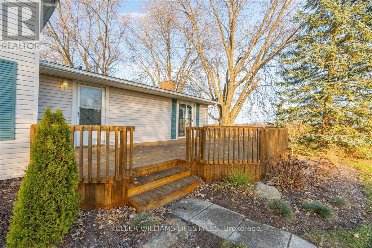 3981 Hyslop Line, Plympton-Wyoming, Ontario  N0N 1E0 - Photo 33 - X12550946