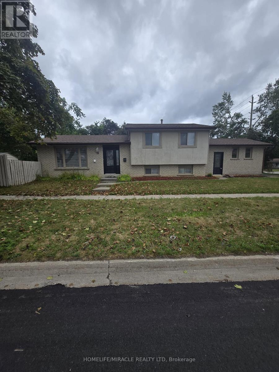 3 SYLVIA STREET, Barrie, Ontario