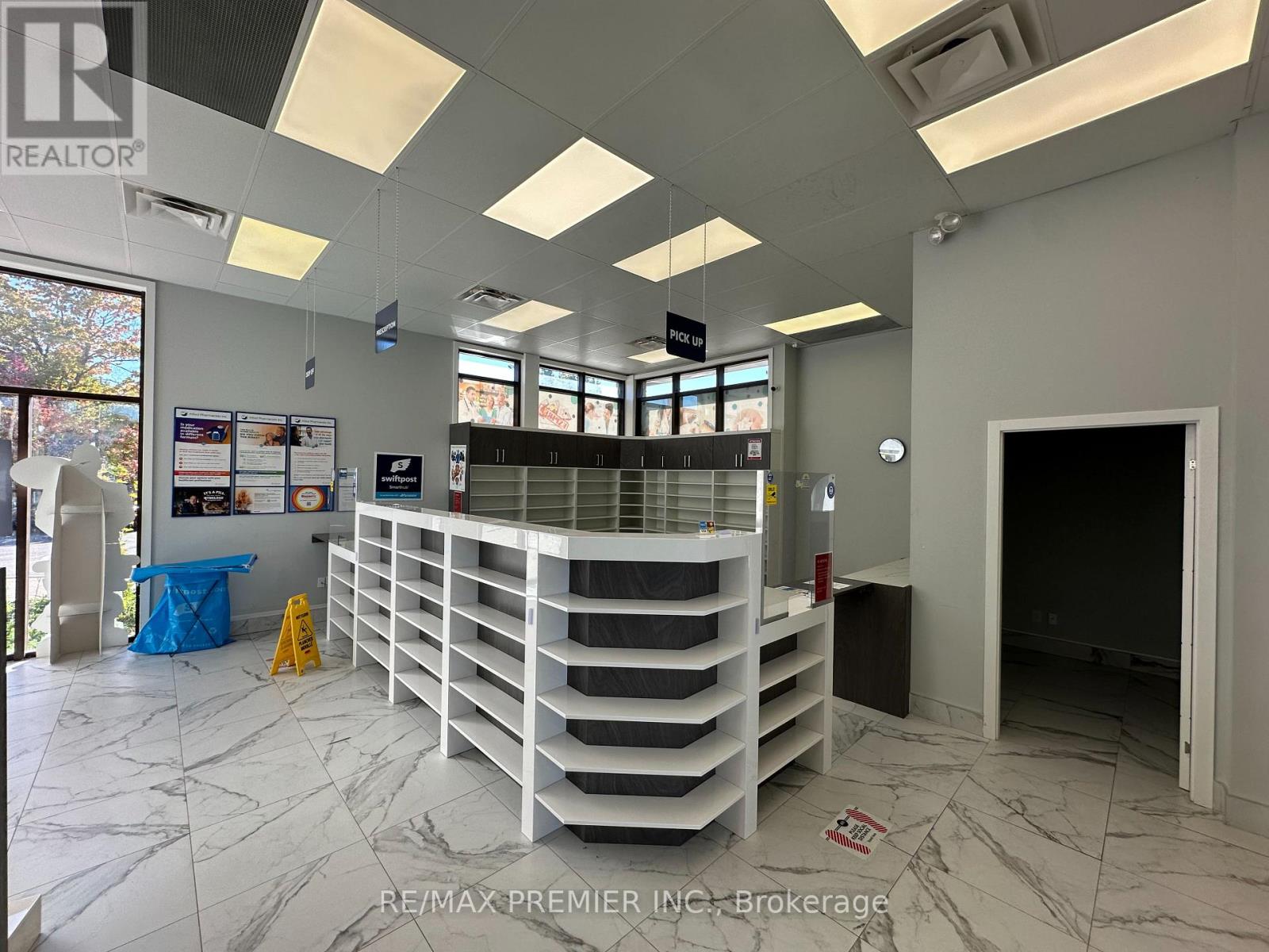 120 Guelph Street, Halton Hills, Ontario  L7G 4A4 - Photo 26 - W12451385