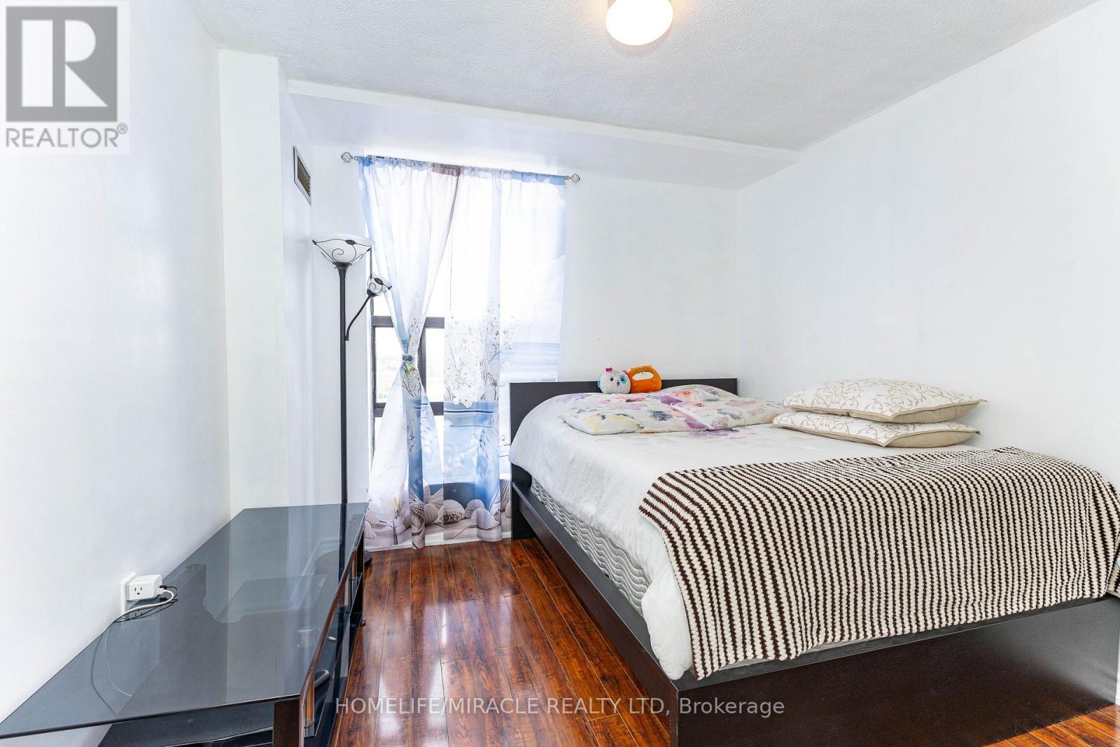 2311 - 18 Knightsbridge Road, Brampton, Ontario  L6T 3X5 - Photo 32 - W12539448