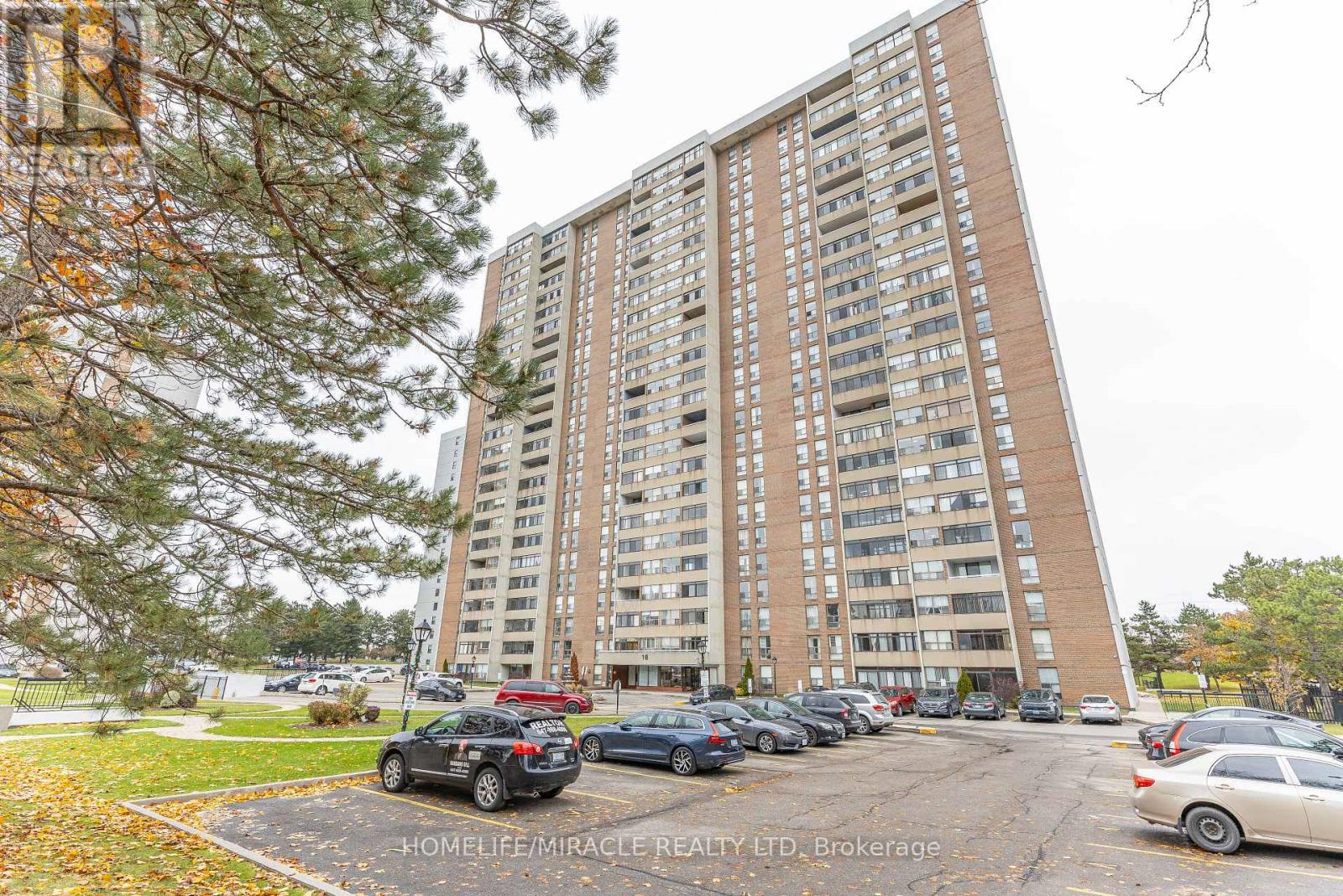 2311 - 18 Knightsbridge Road, Brampton, Ontario  L6T 3X5 - Photo 2 - W12539448