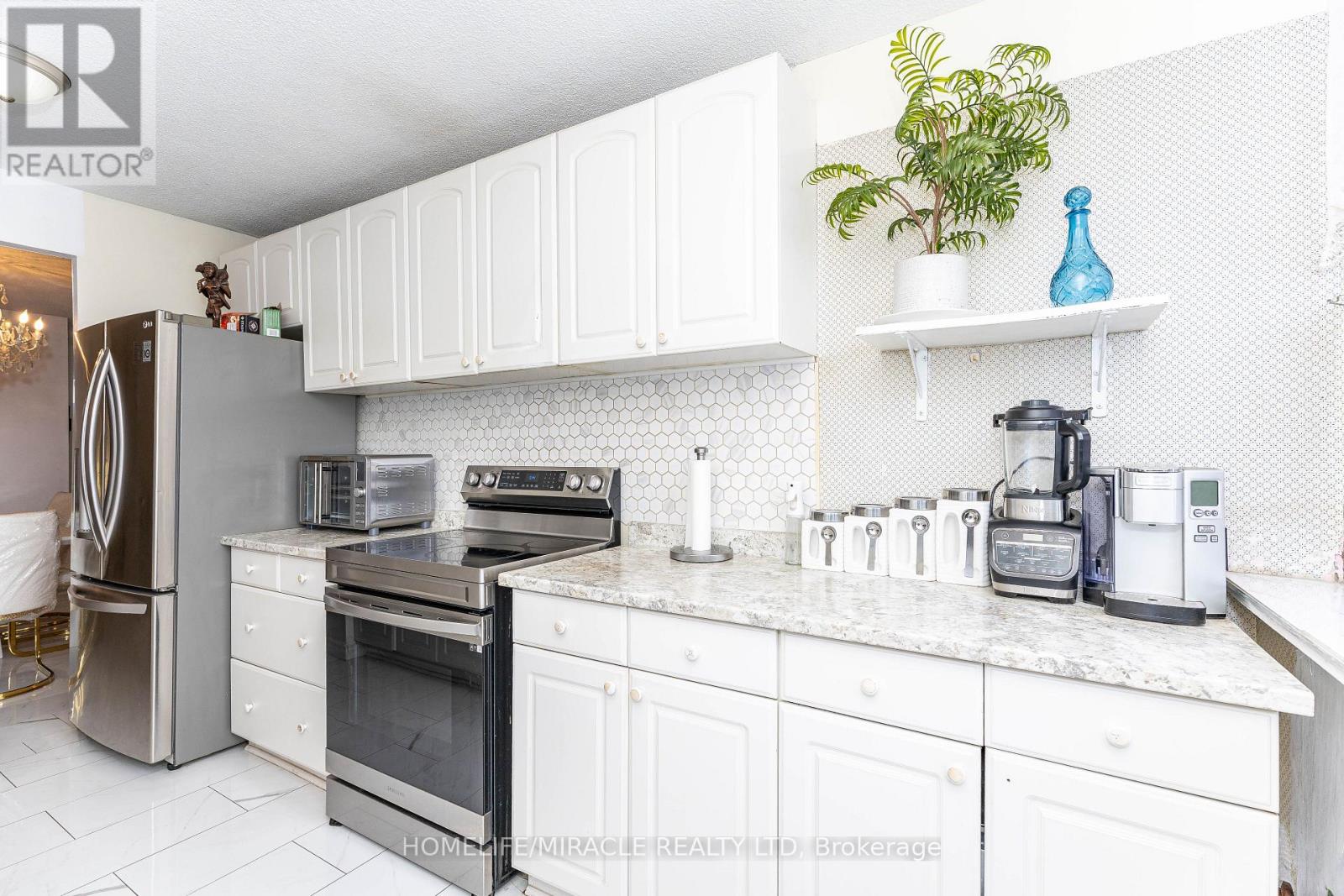 2311 - 18 Knightsbridge Road, Brampton, Ontario  L6T 3X5 - Photo 23 - W12539448