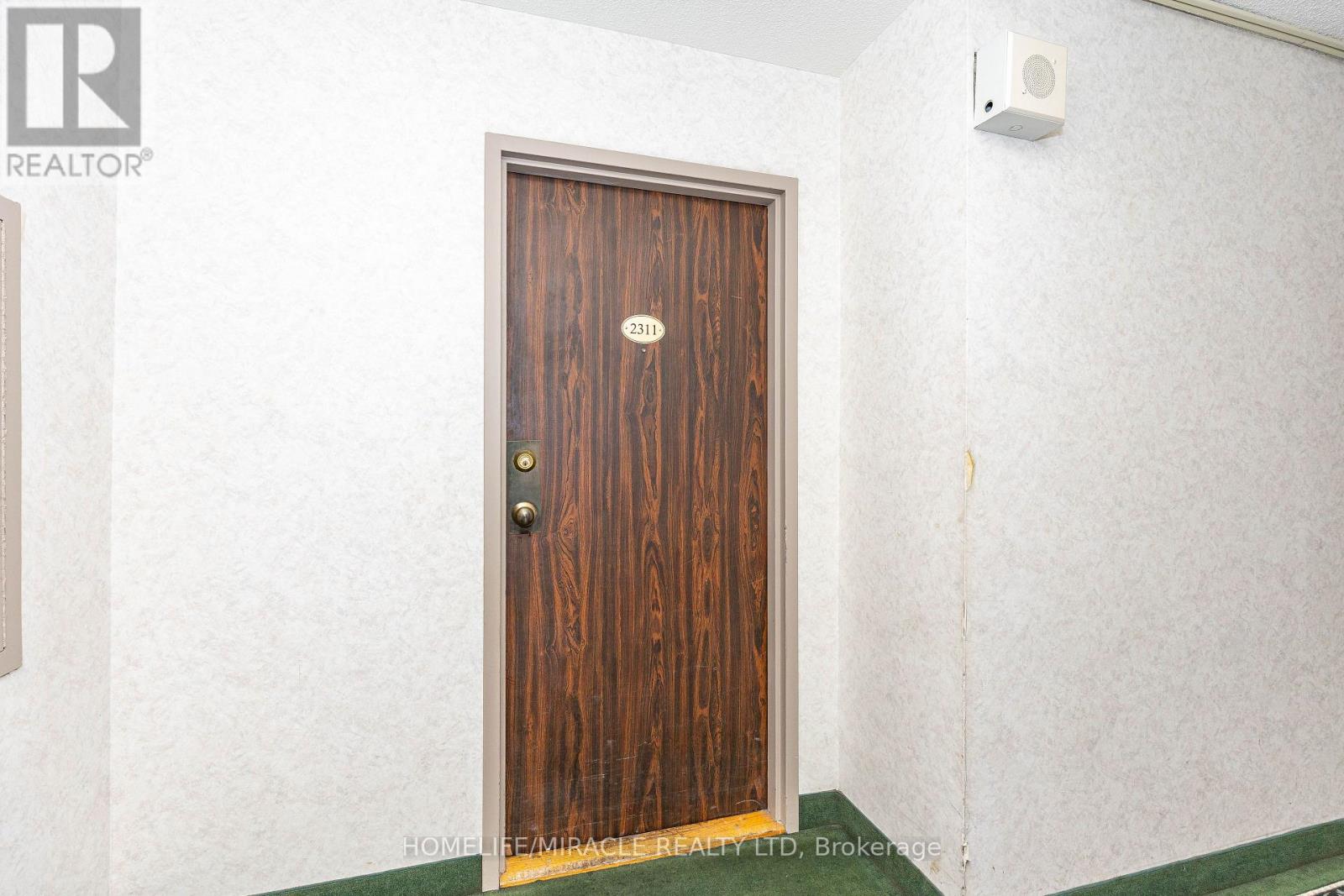 2311 - 18 Knightsbridge Road, Brampton, Ontario  L6T 3X5 - Photo 10 - W12539448