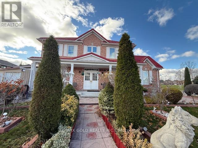 24 Eastway Street, Brampton, Ontario L6S 0A4 - Photo 3 - W12549372