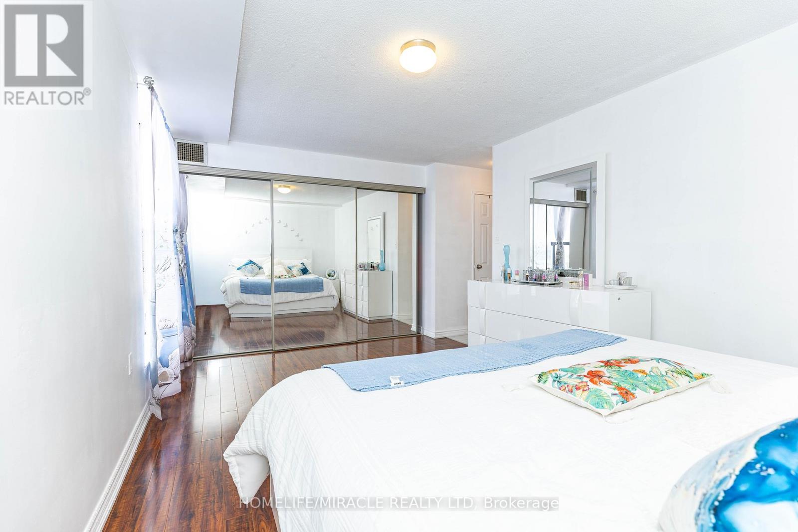 2311 - 18 Knightsbridge Road, Brampton, Ontario  L6T 3X5 - Photo 38 - W12539448