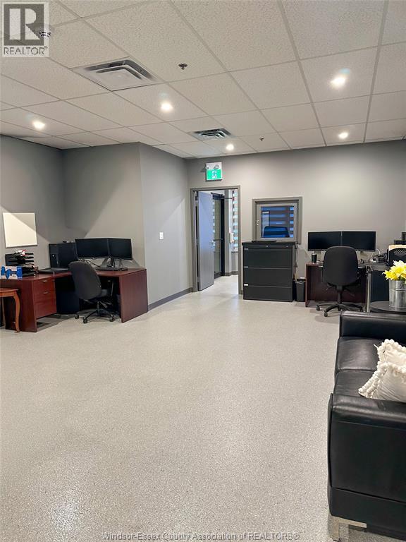 2950 Dougall Unit# 3, Windsor, Ontario  N9E 1S2 - Photo 7 - 25028755