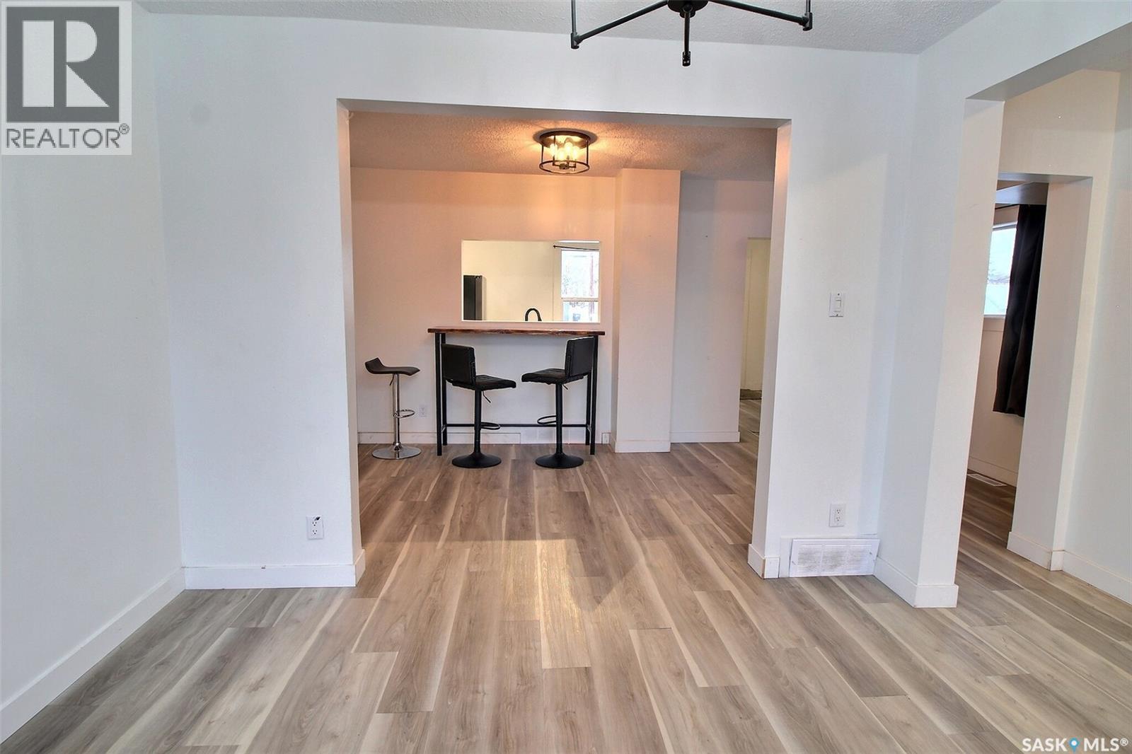 514 8th Street E, Prince Albert, Saskatchewan  S6V 0W6 - Photo 3 - SK021832