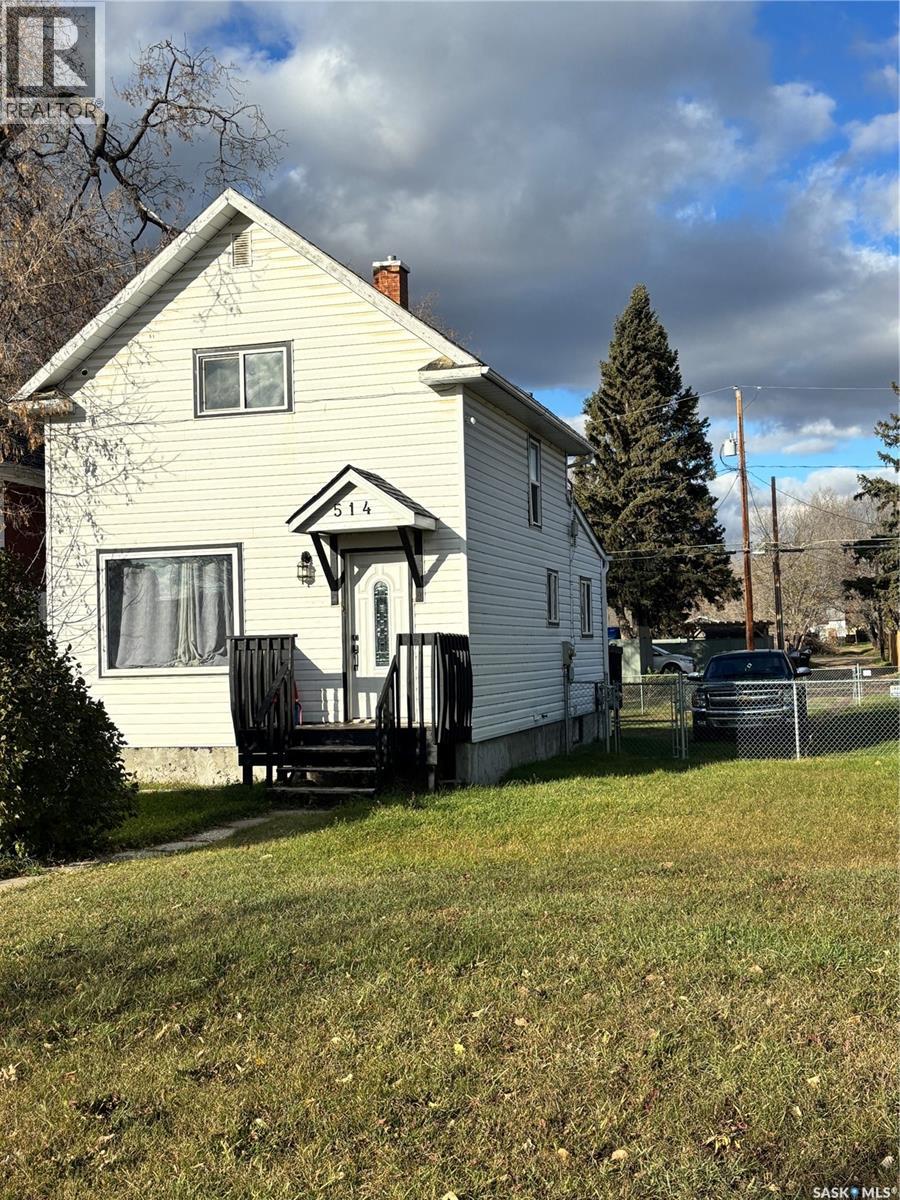 514 8th Street E, Prince Albert, Saskatchewan  S6V 0W6 - Photo 1 - SK021832