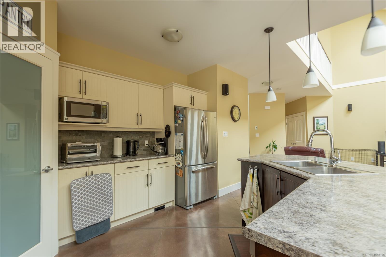 10011 Youbou Rd, Youbou, British Columbia V0R 3E1 - Photo 11 - 1018430