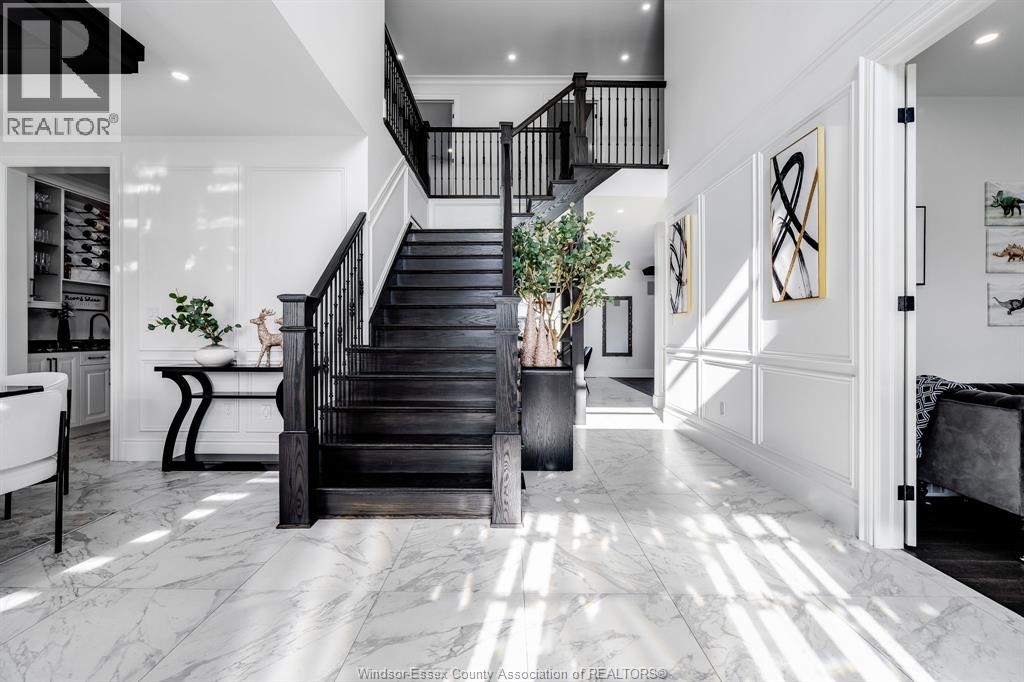 364 Water, Lakeshore, Ontario N8L 1A7 - Photo 3 - 25028945