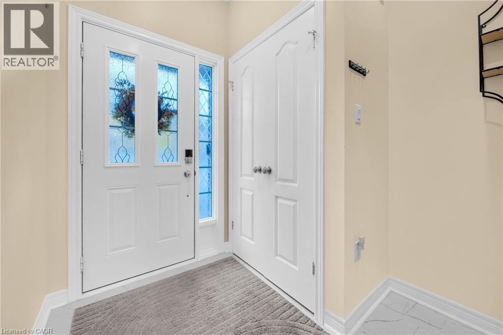 40 Dartmouth Gate Unit# 22, Stoney Creek, Ontario  L8E 0C4 - Photo 4 - 40787397