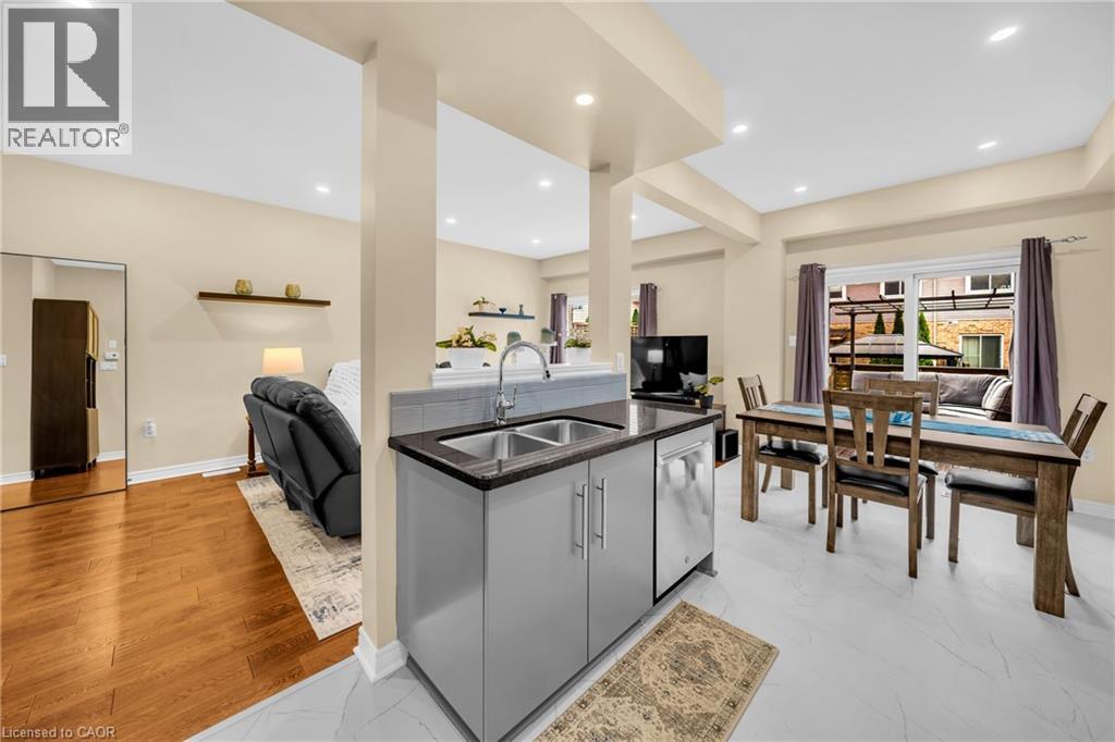 40 Dartmouth Gate Unit# 22, Stoney Creek, Ontario  L8E 0C4 - Photo 12 - 40787397