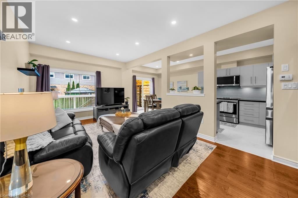 40 Dartmouth Gate Unit# 22, Stoney Creek, Ontario  L8E 0C4 - Photo 6 - 40787397