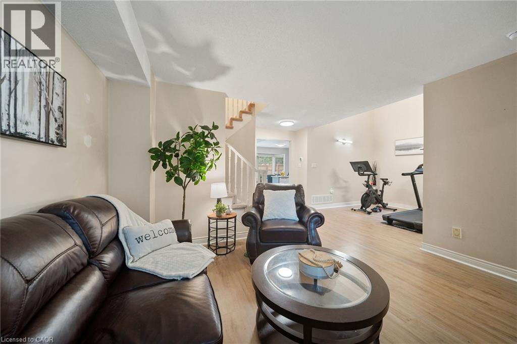 320 Hamilton Drive Unit# 10, Ancaster, Ontario  L9G 4W6 - Photo 6 - 40788774