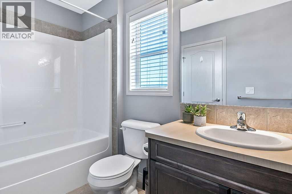 111 Drake Landing Loop, Okotoks, Alberta  T1S 0H4 - Photo 20 - A2270447