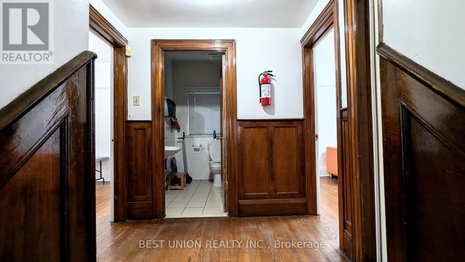 1364 Dundas Street W, Toronto, Ontario  M6J 1Y2 - Photo 4 - C12552462