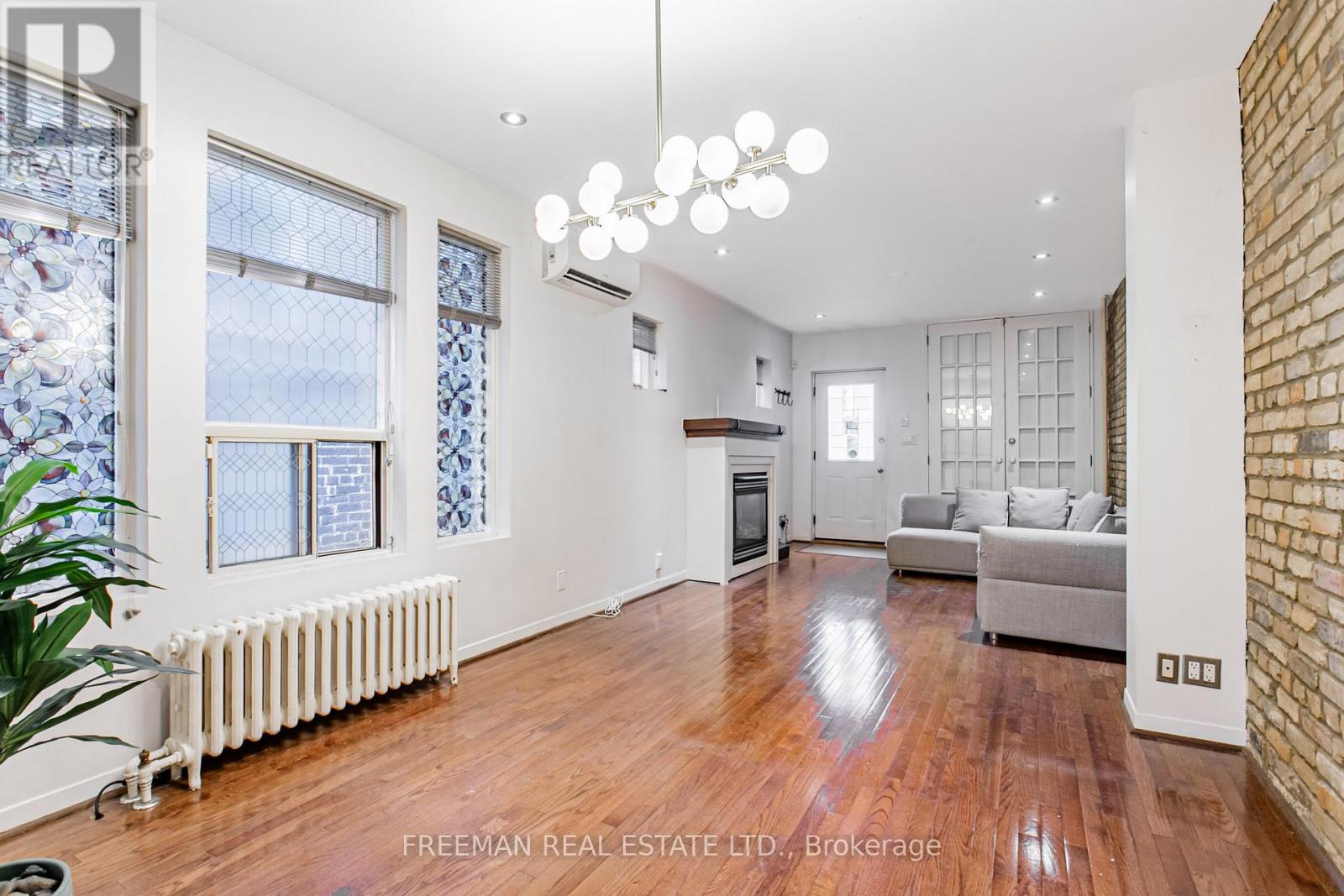 490 Montrose Avenue, Toronto, Ontario  M6G 3H1 - Photo 7 - C12552514