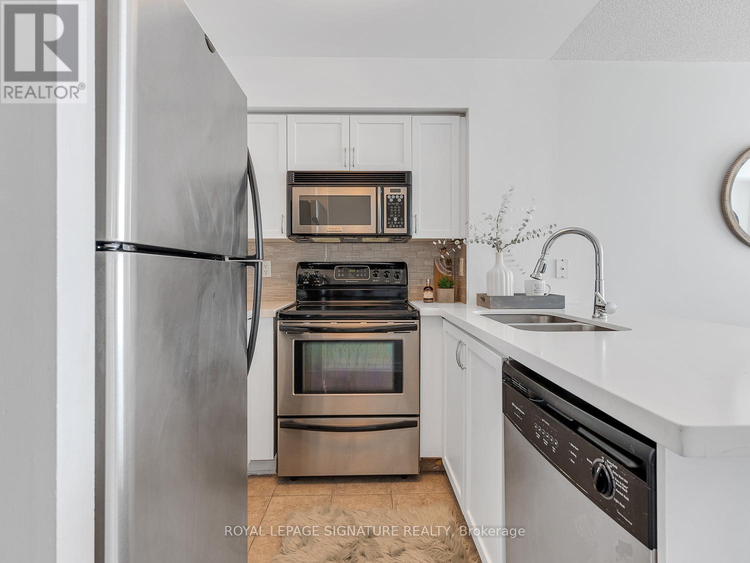 1207 - 28 Harrison Garden Boulevard, Toronto, Ontario  M2N 7B5 - Photo 19 - C12552574