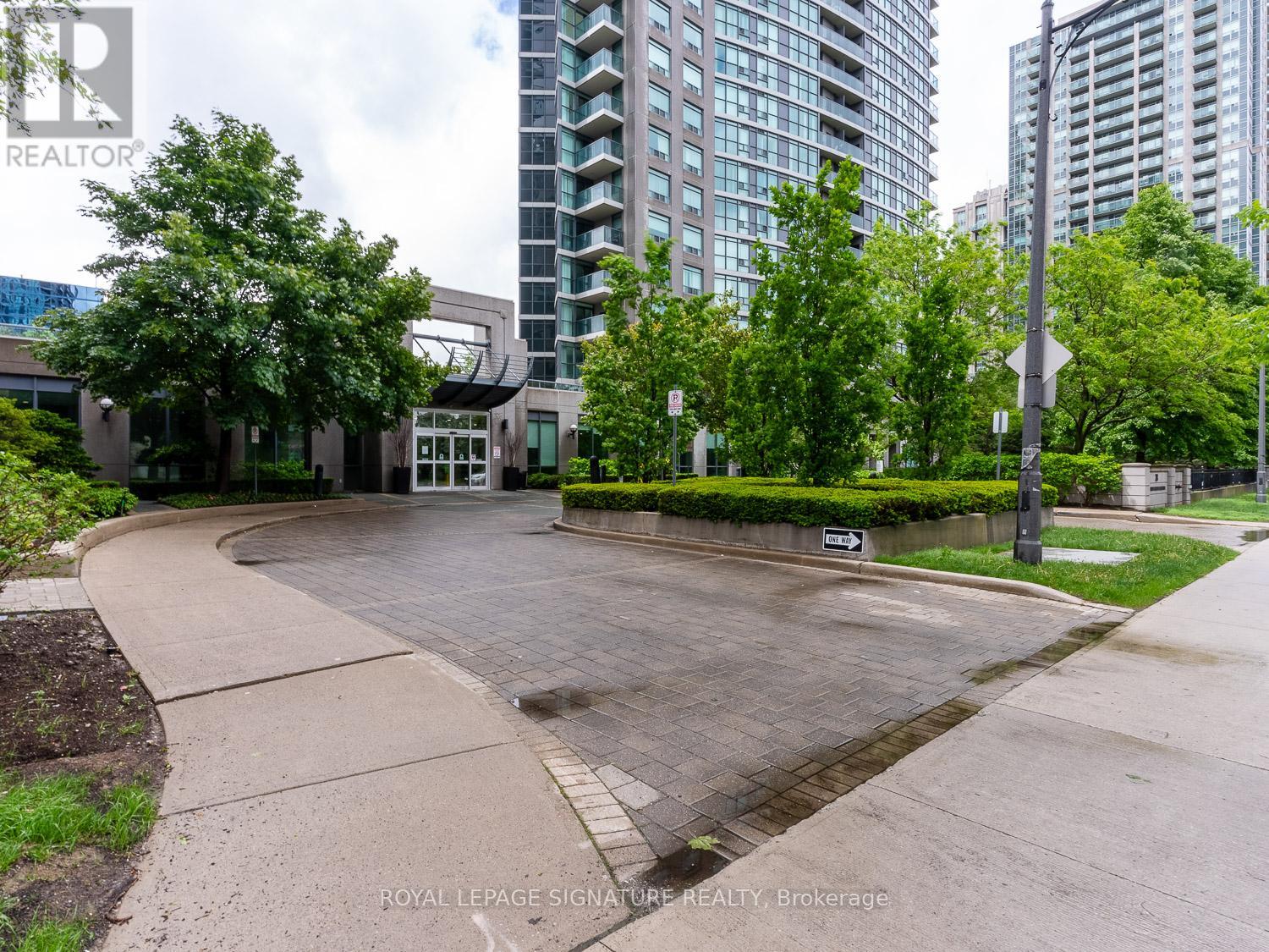 1207 - 28 Harrison Garden Boulevard, Toronto, Ontario  M2N 7B5 - Photo 3 - C12552574