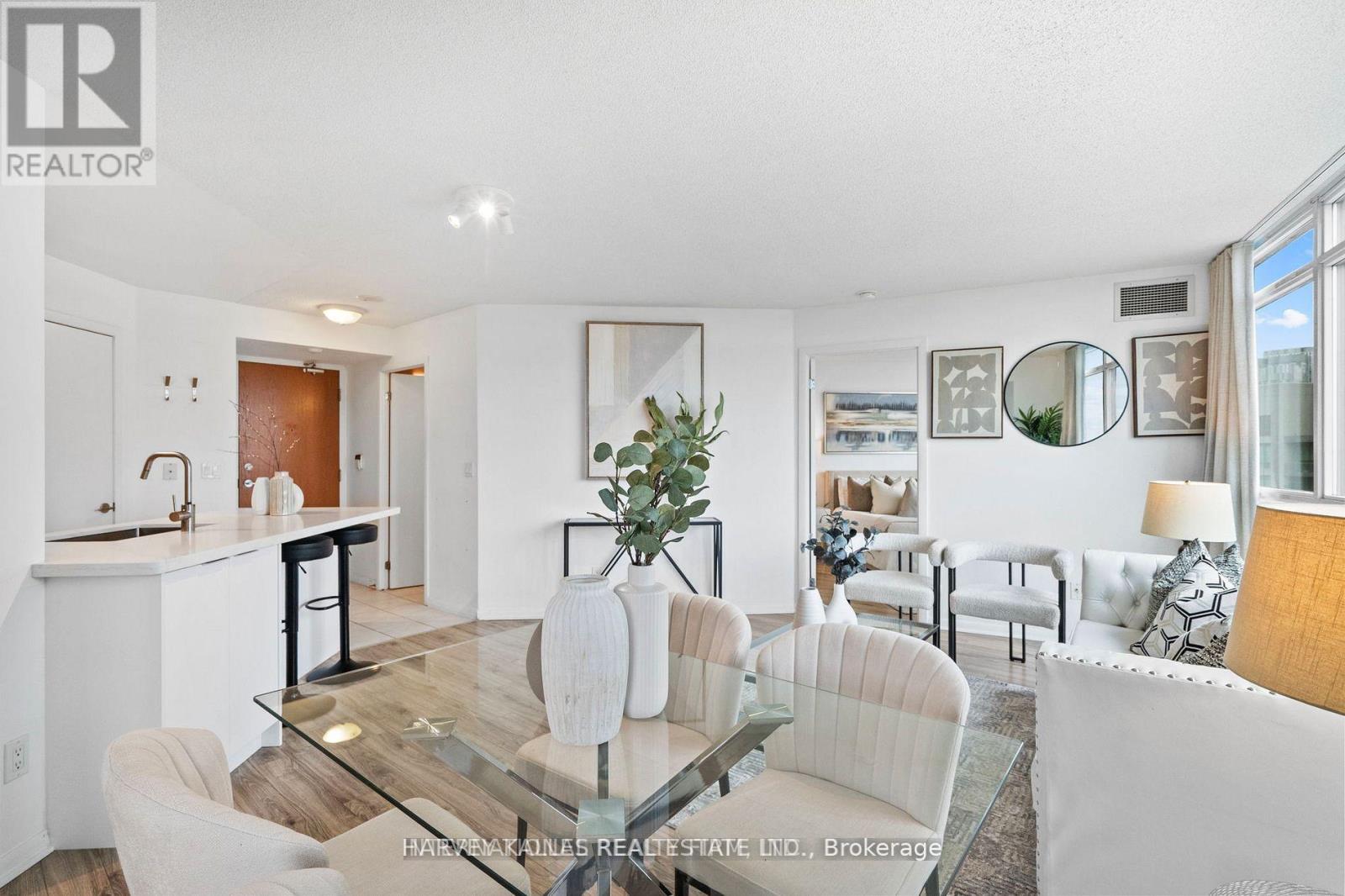 1608 - 219 Fort York Boulevard, Toronto, Ontario  M5V 1B1 - Photo 13 - C12552606