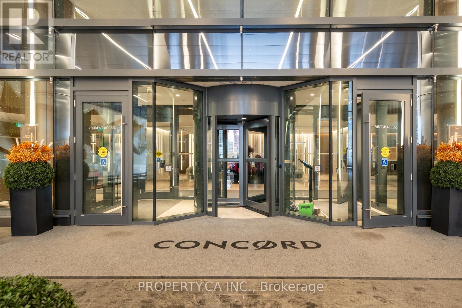 4507 - 23 Spadina Avenue, Toronto, Ontario  M5V 3M5 - Photo 2 - C12552624