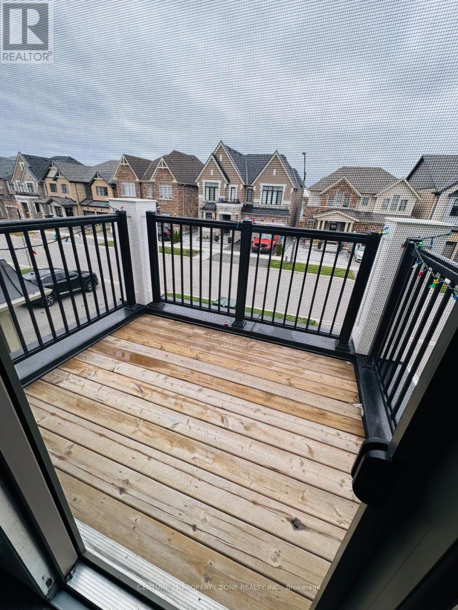 31 Sutcliffe Drive, Whitby, Ontario  L1R 0R2 - Photo 12 - E12552618