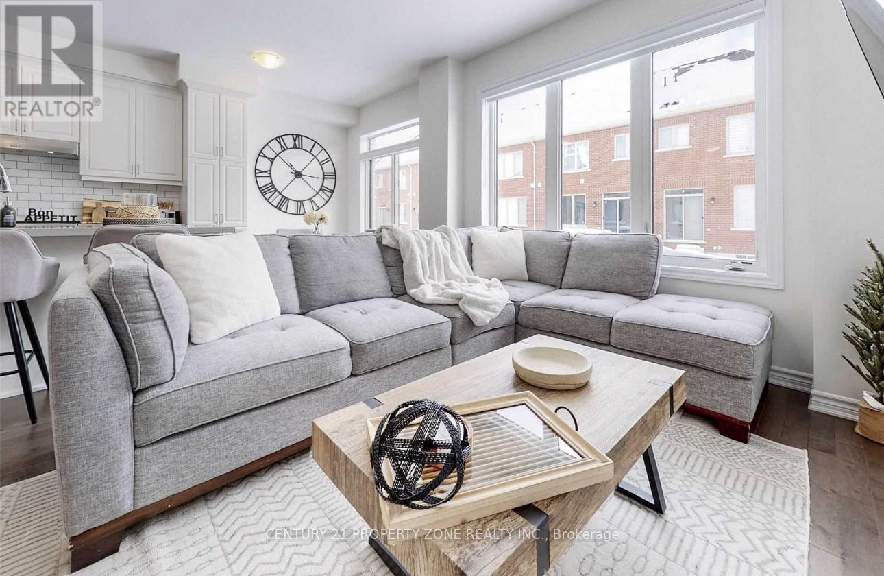 31 Sutcliffe Drive, Whitby, Ontario  L1R 0R2 - Photo 5 - E12552618