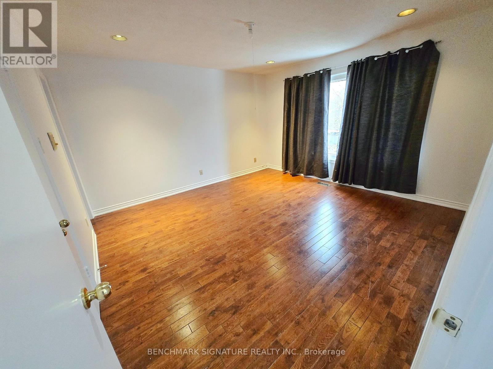 9 Hashbury Place, Markham, Ontario  L3T 7H4 - Photo 16 - N12552528