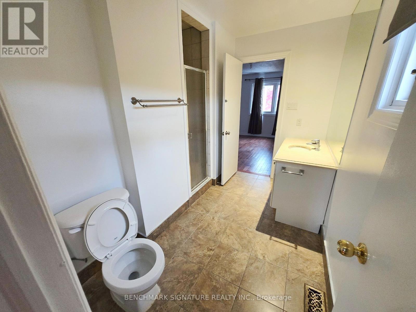 9 Hashbury Place, Markham, Ontario  L3T 7H4 - Photo 17 - N12552528