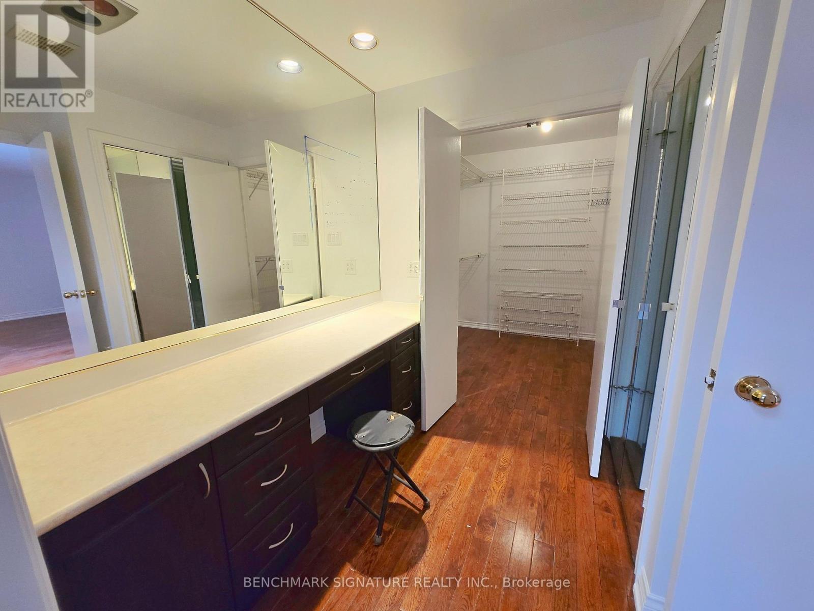 9 Hashbury Place, Markham, Ontario  L3T 7H4 - Photo 22 - N12552528