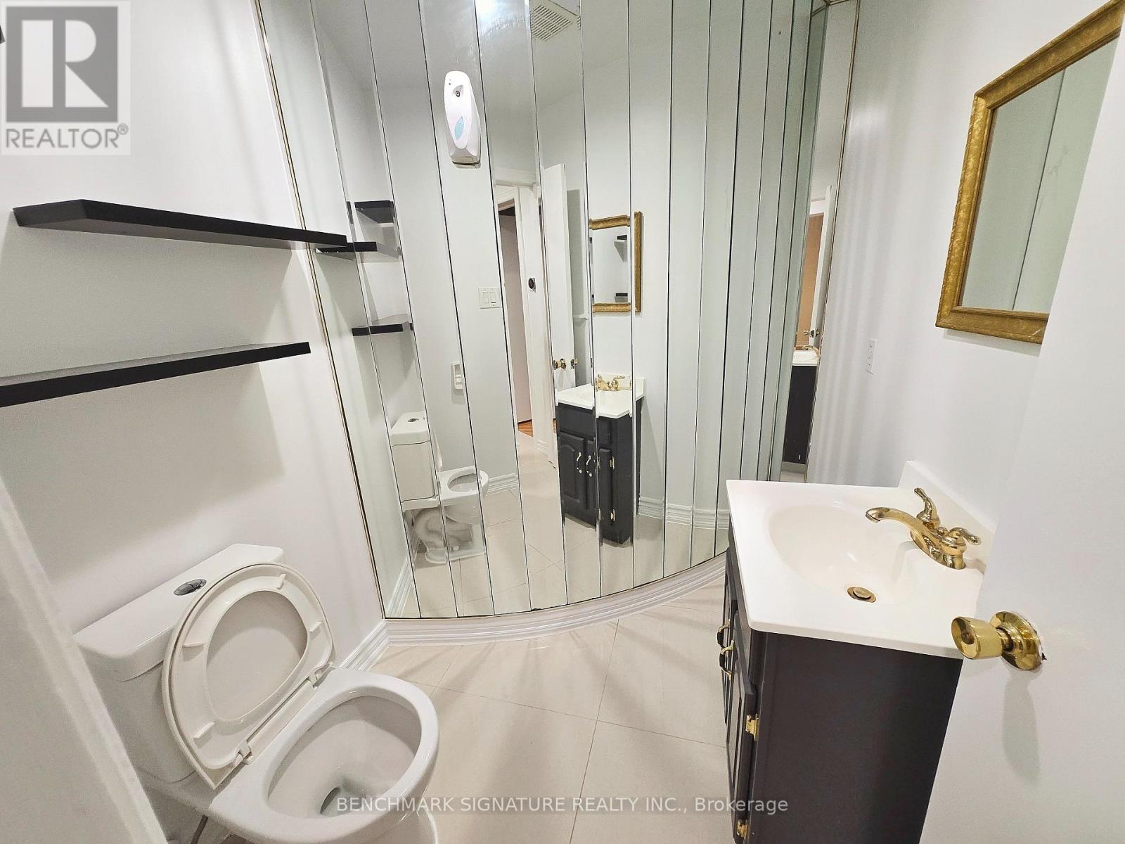 9 Hashbury Place, Markham, Ontario  L3T 7H4 - Photo 9 - N12552528