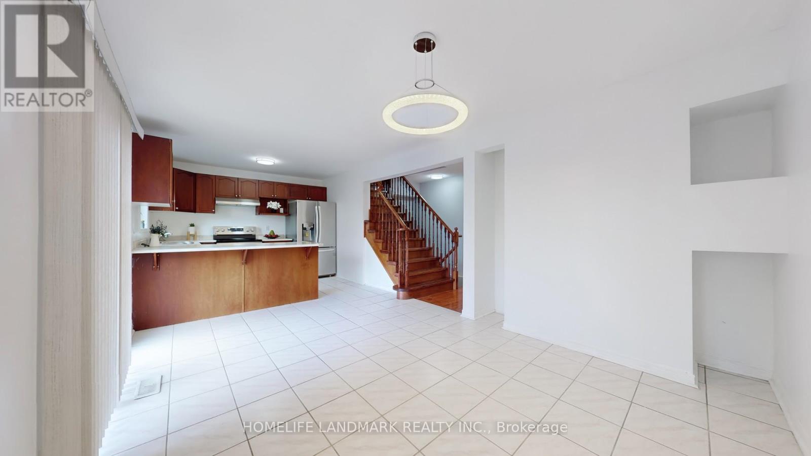 48 Outlook Terrace Drive, Markham, Ontario  L6E 1J9 - Photo 12 - N12552586