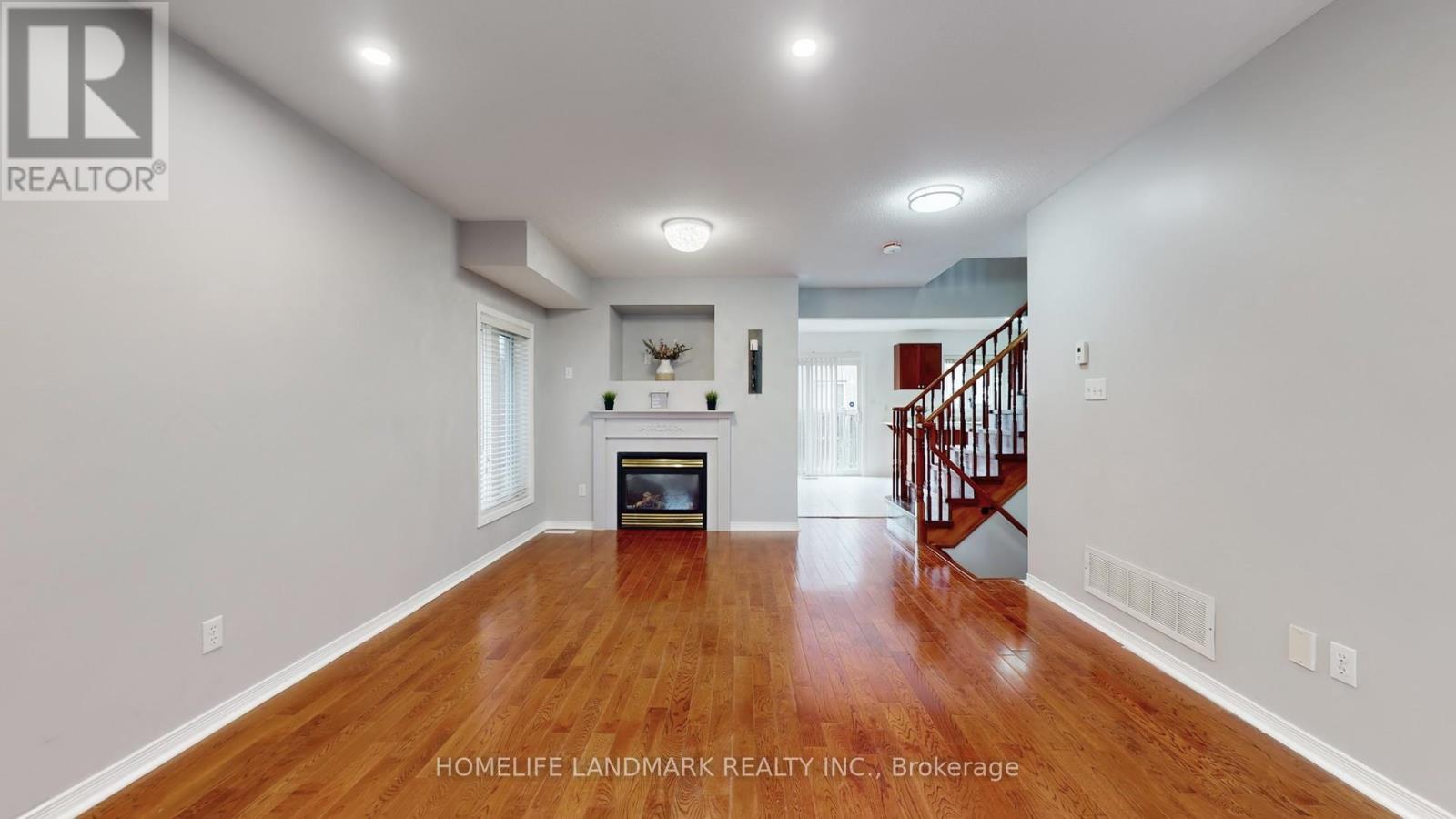 48 Outlook Terrace Drive, Markham, Ontario  L6E 1J9 - Photo 7 - N12552586