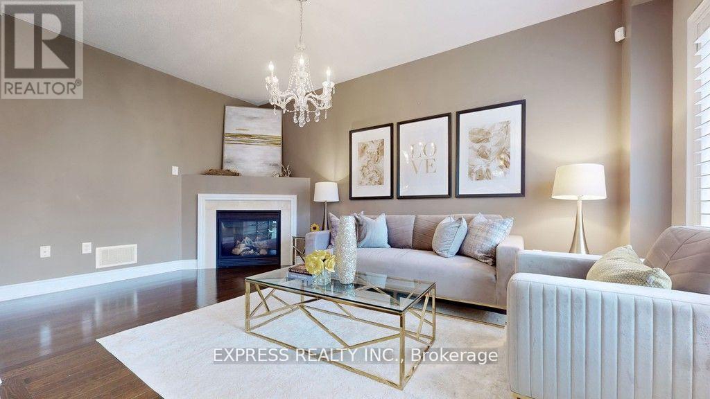 164 Mavrinac Boulevard, Aurora, Ontario  L4G 0G6 - Photo 10 - N12552596