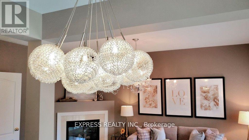 164 Mavrinac Boulevard, Aurora, Ontario  L4G 0G6 - Photo 14 - N12552596