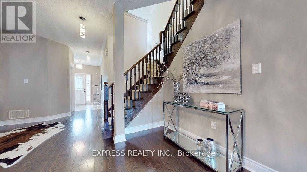 164 Mavrinac Boulevard, Aurora, Ontario  L4G 0G6 - Photo 20 - N12552596