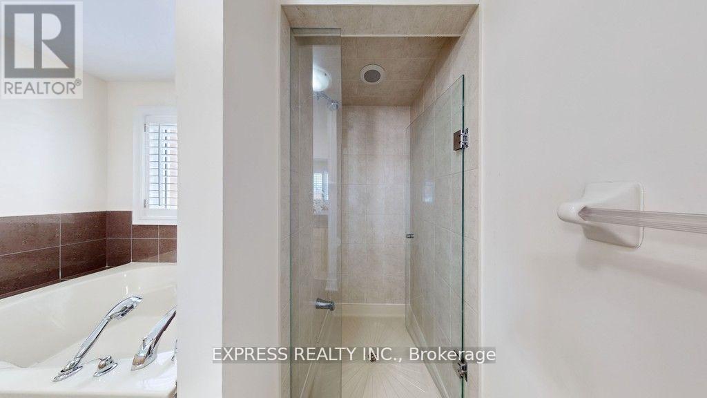 164 Mavrinac Boulevard, Aurora, Ontario  L4G 0G6 - Photo 28 - N12552596