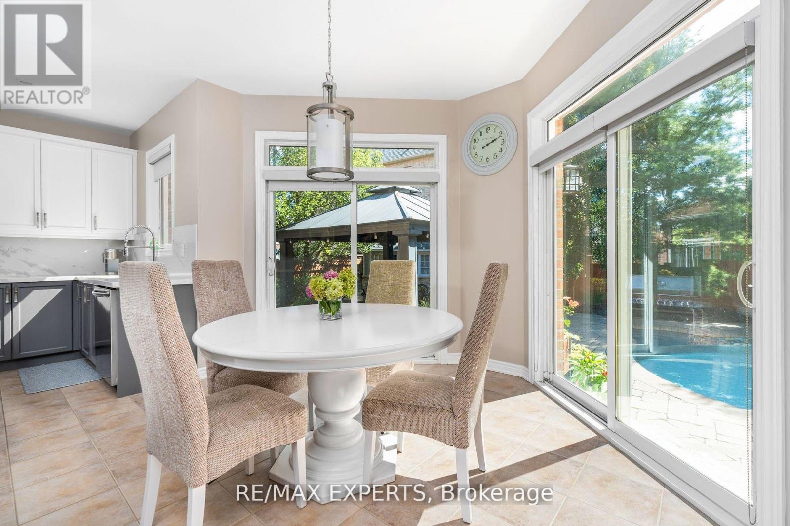 170 Ivy Jay Crescent, Aurora, Ontario L4G 0E9 - Photo 12 - N12552620