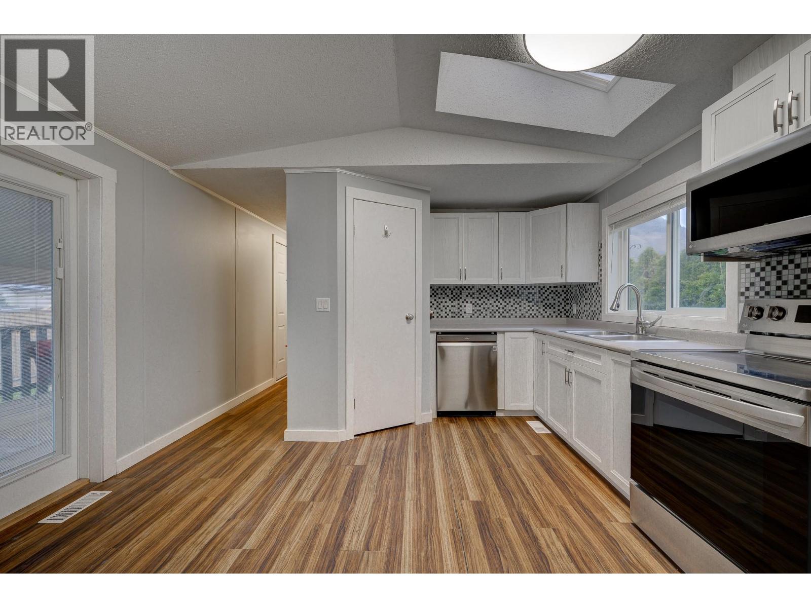 220 G & M Road Unit# E6, Kamloops, British Columbia V2H 1A4 - Photo 8 - 10369480