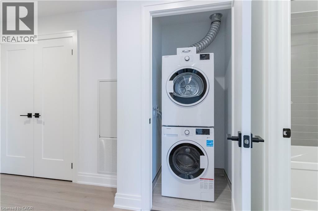 25 Wellington Street S Unit# 1712, Kitchener, Ontario  N2G 0G5 - Photo 17 - 40780134