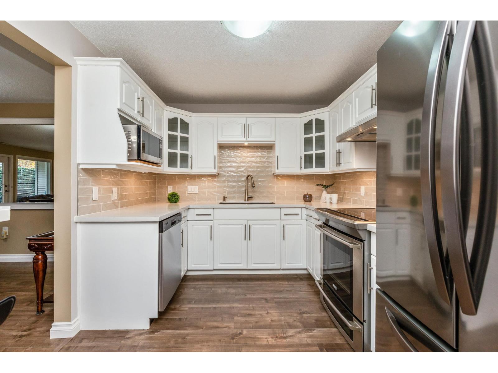 103 17740 58a Avenue, Surrey, British Columbia  V3S 8M5 - Photo 3 - R3067831