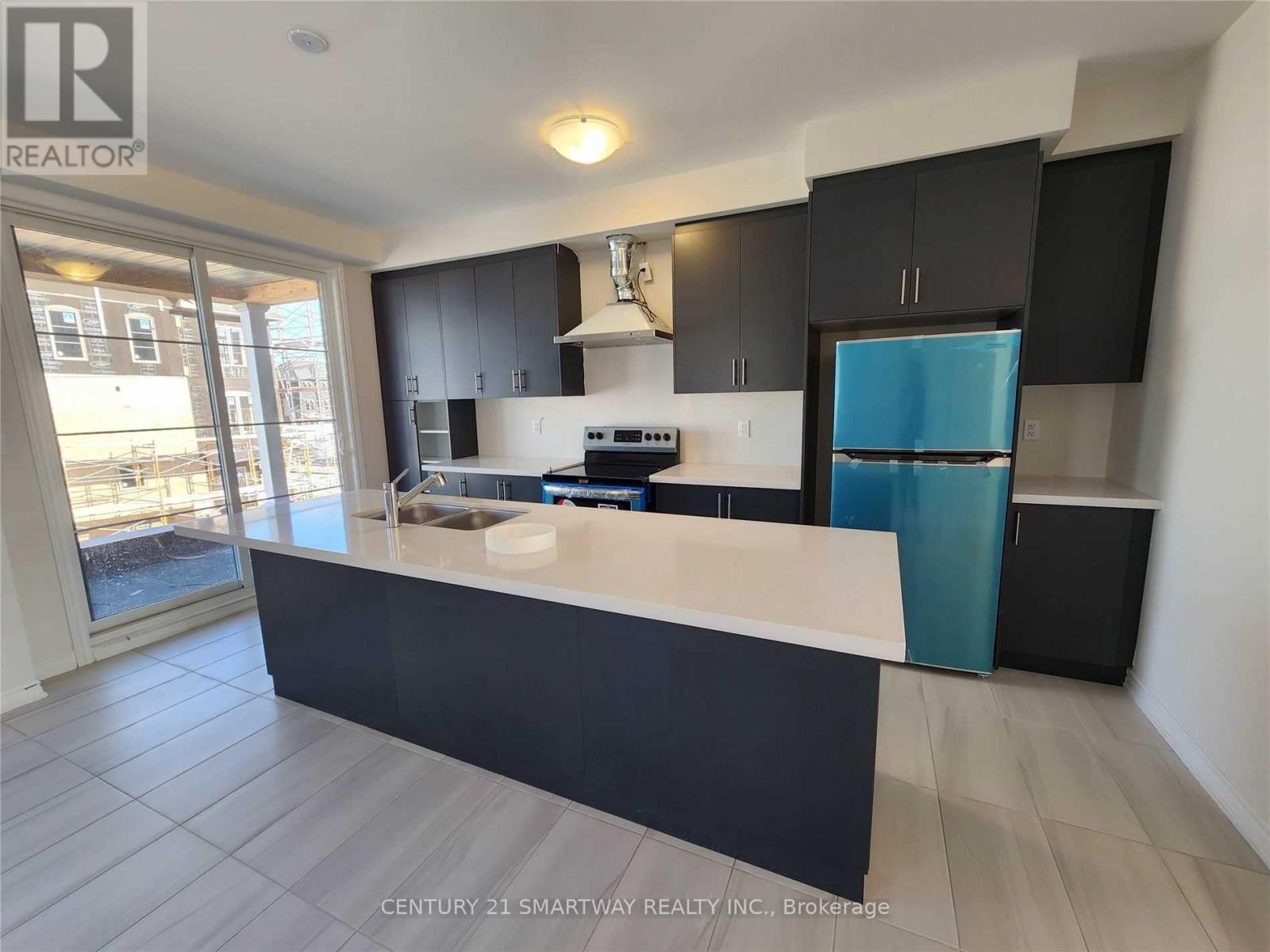 52 Vestry Way, Brampton, Ontario  L6P 4N7 - Photo 11 - W12552494