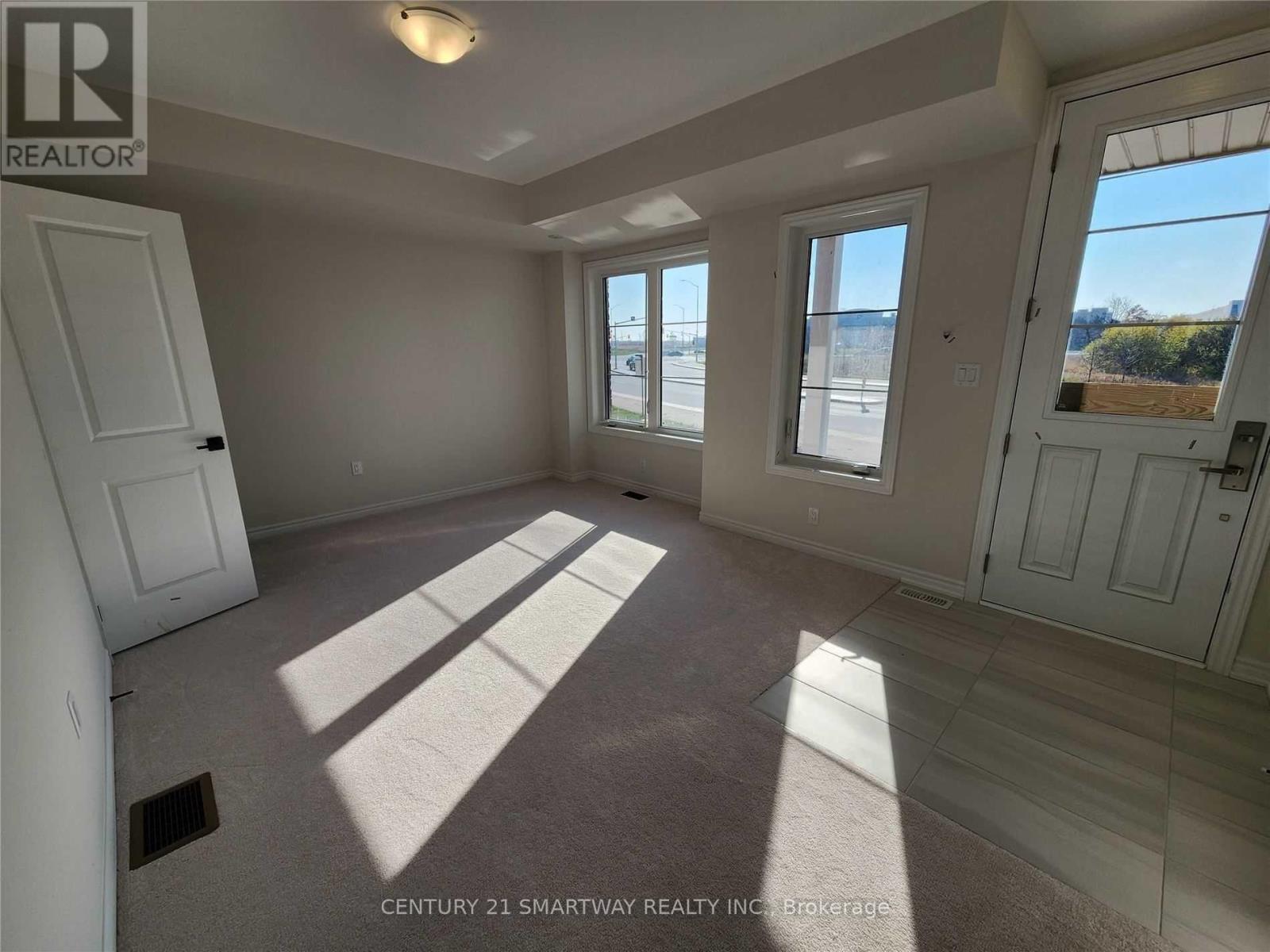 52 Vestry Way, Brampton, Ontario  L6P 4N7 - Photo 6 - W12552494