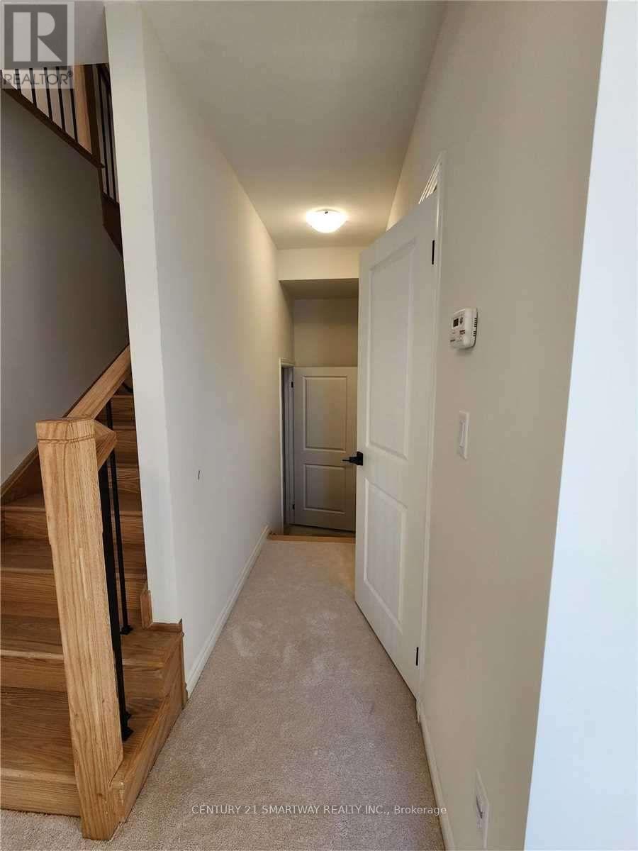 52 Vestry Way, Brampton, Ontario  L6P 4N7 - Photo 7 - W12552494