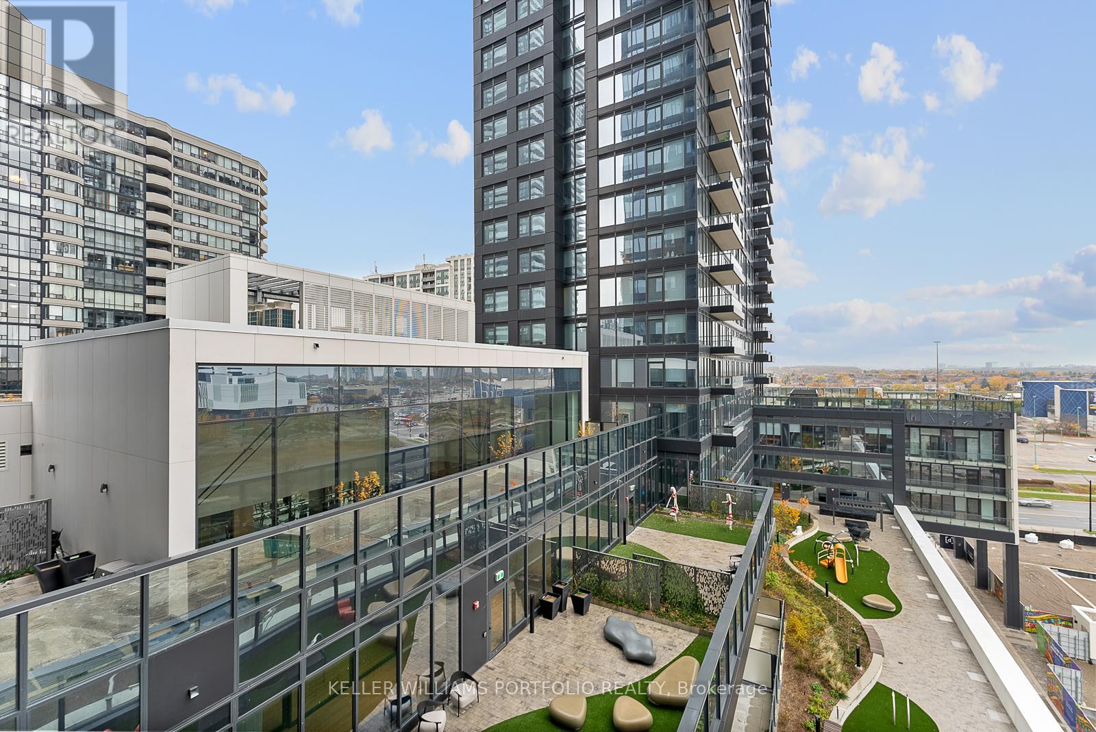 701 - 395 Square One Drive, Mississauga, Ontario  L5B 0P6 - Photo 30 - W12552502