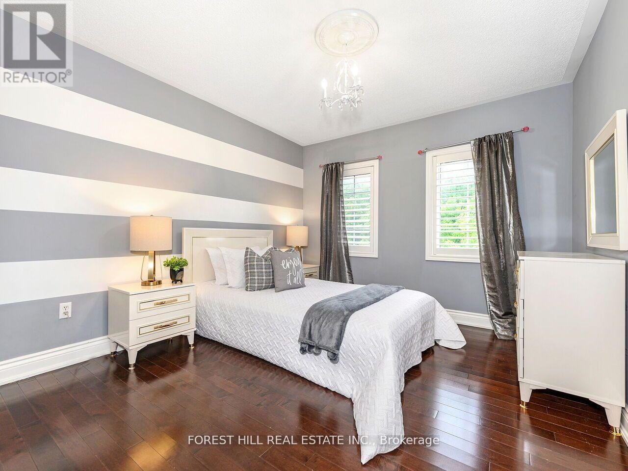 1575 Samuelson Circle, Mississauga, Ontario  L5N 8A2 - Photo 14 - W12552566