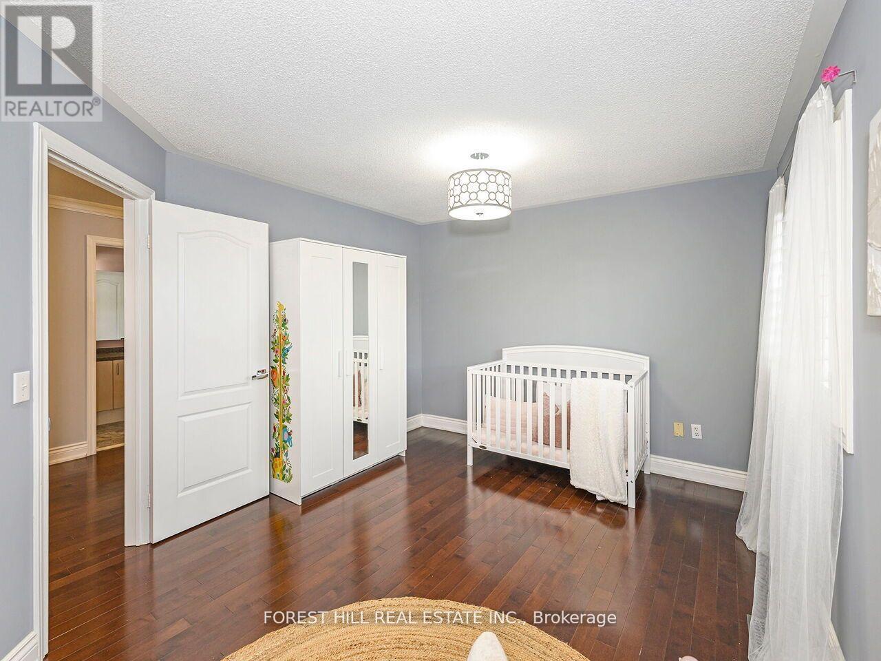 1575 Samuelson Circle, Mississauga, Ontario  L5N 8A2 - Photo 19 - W12552566