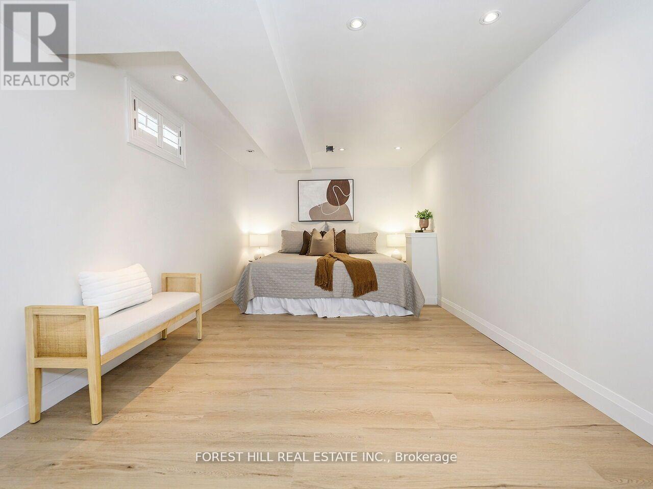 1575 Samuelson Circle, Mississauga, Ontario  L5N 8A2 - Photo 26 - W12552566